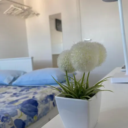 L 'approdo Felice Bed & Breakfast 3*