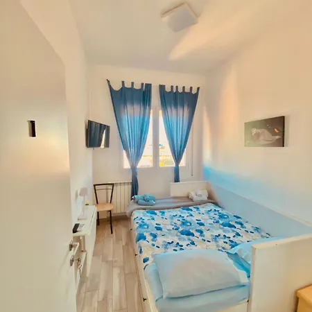 Bed & Breakfast L 'approdo Felice 3*