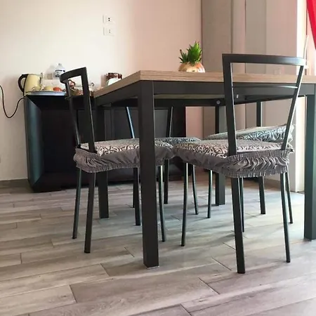 L 'approdo Felice Alojamento de Acomodação e Pequeno-almoço 3*